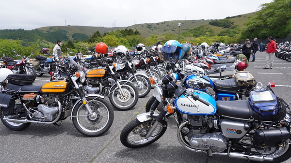 バイク女子がキックスタートに挑戦！「メグロ」に「ダブワン」、箱根がバイク博物館になる日