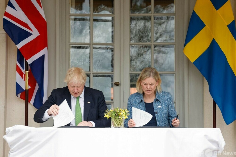 スウェーデン、英と相互安全保障で合意 NATO加盟決断前に
