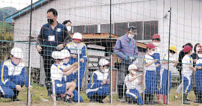 電気柵で学校農園守れ　富山・神通碧小でサル対策