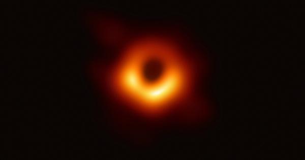 ブラックホール、どんな天体なのか　直接観測から進む研究
