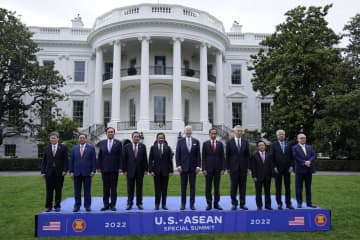 米、ASEAN支援190億円　新経済枠組み参加促す