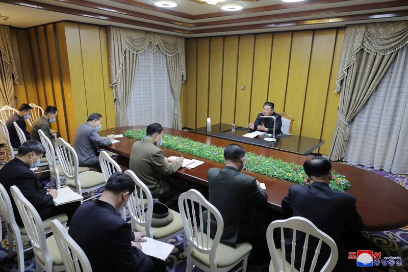 コロナ拡大の北朝鮮、新たに21人死亡　金正恩氏「建国以来の大動乱」