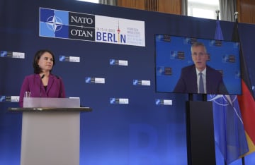 北欧2国「前例ない速さで加盟」　NATOが見解、部隊派遣も検討