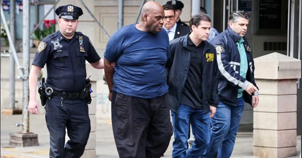NY銃乱射事件、62歳の容疑者が「無罪」を主張