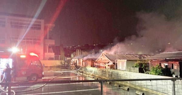 全焼した民家から男性の遺体　沖縄・うるま市の火災、70代男性と連絡とれず
