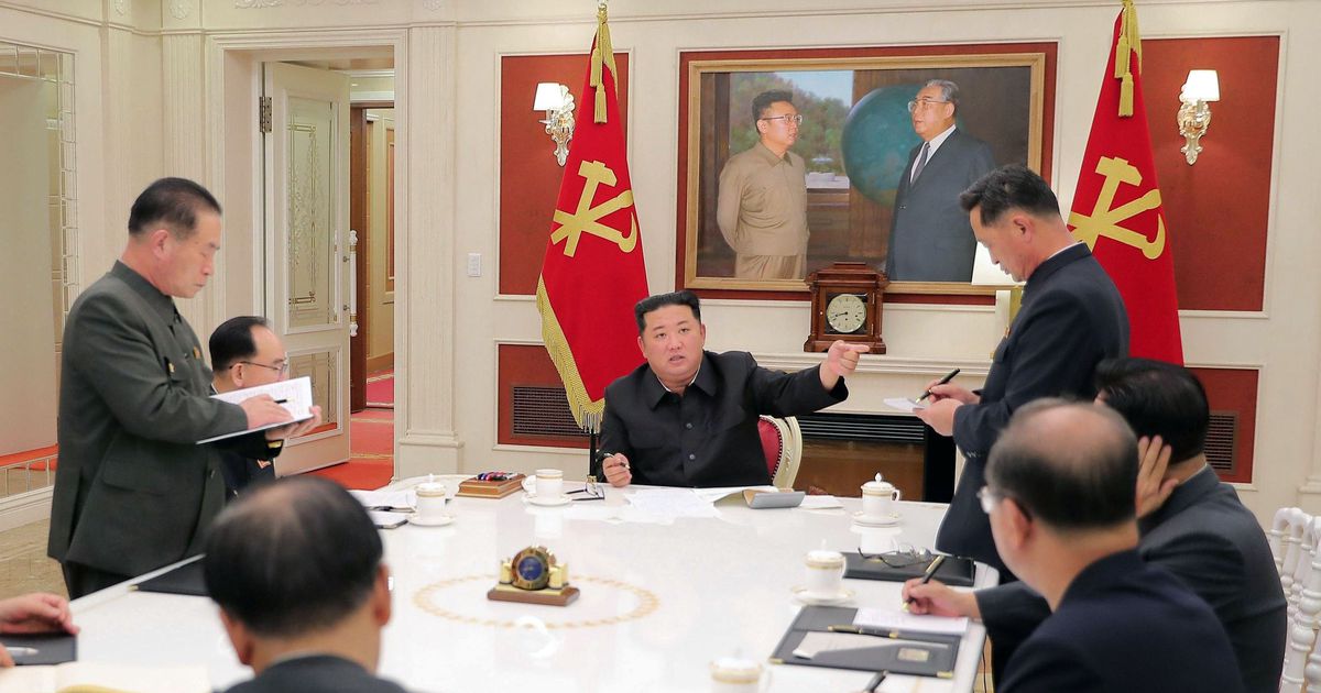 北朝鮮、コロナ「好転」と主張　金正恩氏は危機管理を批判