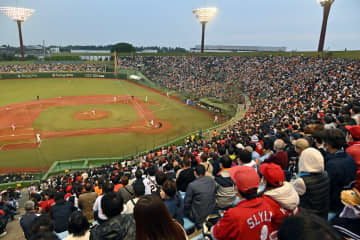 宇都宮・清原球場で巨人－広島戦 4年ぶりプロ公式戦、サヨナラにファン沸く