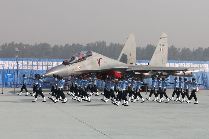 インド、武器調達先の多様化模索　ロシア依存脱却へ