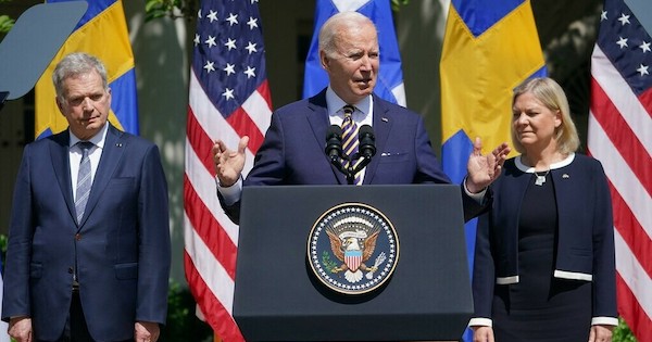 米大統領、北欧2首脳と会談 NATO加盟を全面支持