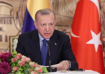 トルコ「具体的措置」要求　北欧2国と電話会談