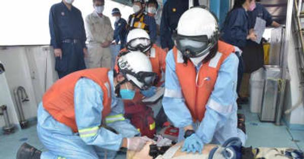 茨城・霞ケ浦の遊覧船　事故想定し救助訓練　心肺蘇生や迅速通報
