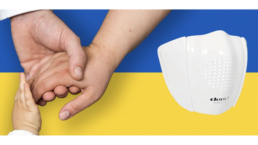 ウクライナの国外避難民サポートに「翻訳マスク」を開発ベンチャーが寄付