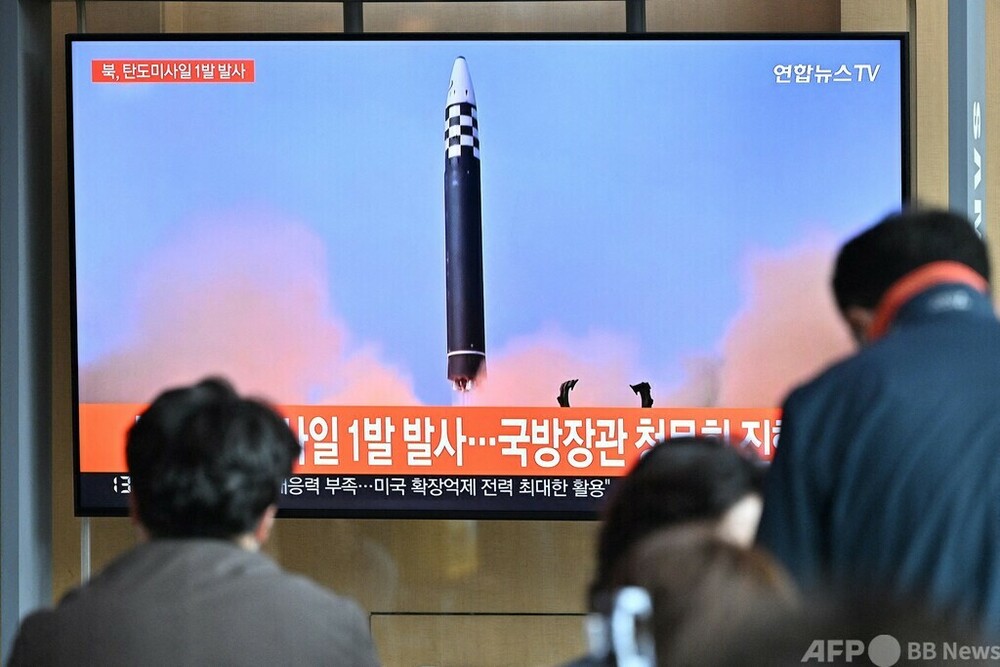 北朝鮮、弾道ミサイル3発発射 韓国軍