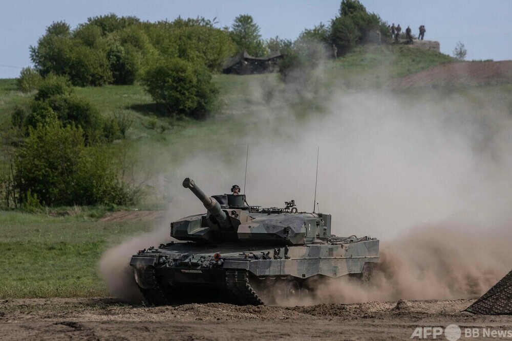 ポーランドとドイツ、戦車の「埋め合わせ」交渉難航
