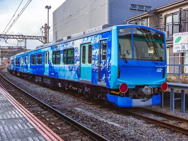 JR東日本とENEOSが脱炭素化で提携水素ハイブリッド電車や水素ステーションを開発へ