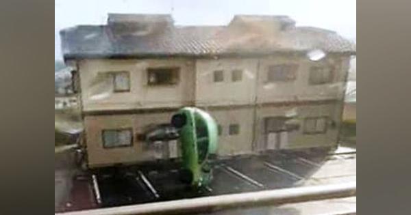 福島・二本松で突風、車横倒しに　住民が目撃、撮影