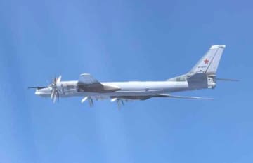 ロシア、防衛力強化を警告　共同飛行で日本の対応批判
