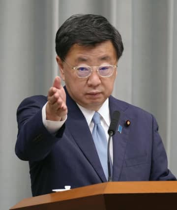 松野官房長官、韓国に強く抗議　竹島北方の海洋調査疑い