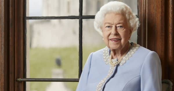 エリザベス英女王、即位70周年のメッセージと写真を発表　祝賀の連休始まる