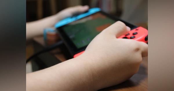 子どもにおねだりされたもの　3位「トミカ」、2位「ゲーム機」、1位は？