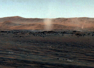 火星で吹き荒れる塵旋風。NASA火星探査車「Perseverance」が撮影