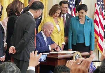 アジア系博物館の検討法成立　大統領「米国の歴史と輪郭作る」