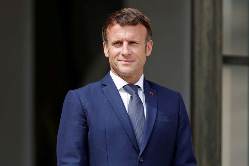 仏大統領が欧州の防衛産業振興訴え、パリ近郊で展示会
