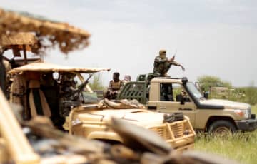ロシア、マリ軍政を支援　アフリカの空白に影響力