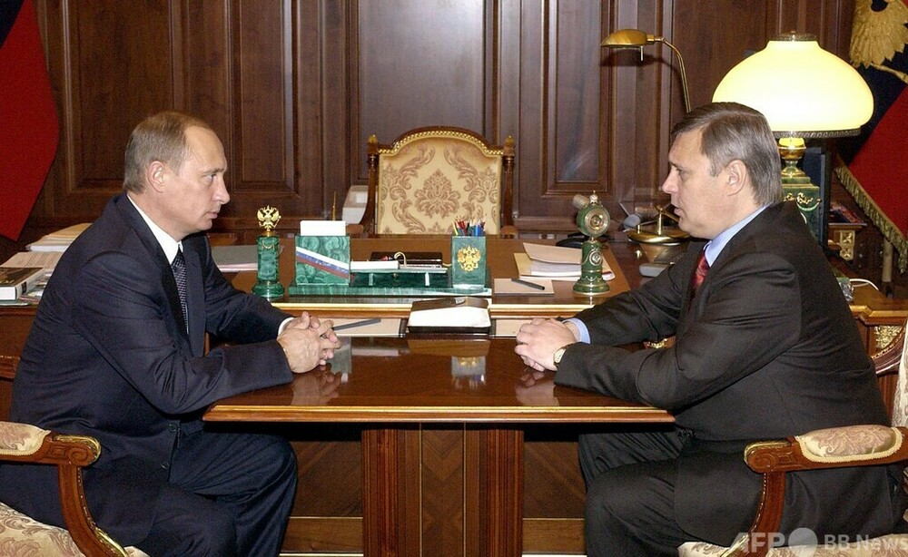 プーチン氏は「正気でない」 ロシア元首相インタビュー