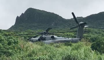 米軍ヘリの着陸相次ぐ　与論空港、沖縄・辺戸岬で