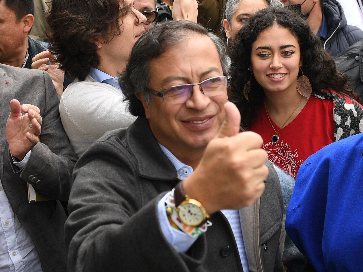 コロンビア大統領にペトロ氏　ゲリラ出身、初の左派政権誕生へ