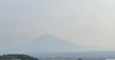 富士山の麓で育った新茶のフレーバーティープロジェクトを6月10日マクアケにてスタート！ 　 ～富士山が目の前にある茶園が贈る、香る新茶のフレーバーティー。彩りある日常を～