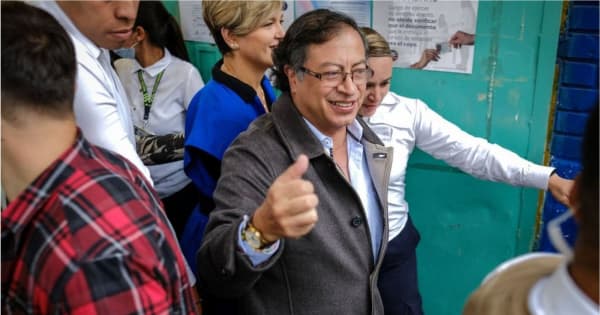 南米コロンビア大統領選で左派候補が初めて勝利　元左翼ゲリラから大統領に