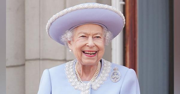 あの「ストーンヘンジ」もエリザベス女王即位70年をお祝い！
