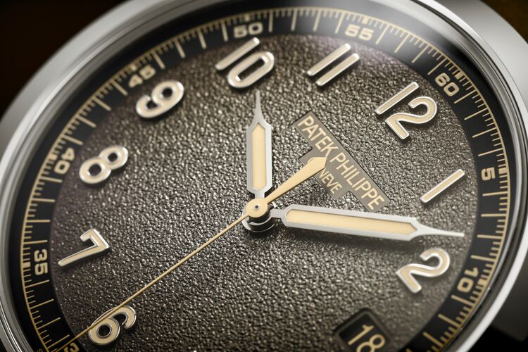 カラトラバの新作にはヴィンテージ感、美しいディテール、信頼の機械が融合　2022年新作腕時計：パテック フィリップ『カラトラバ Ref.5226』