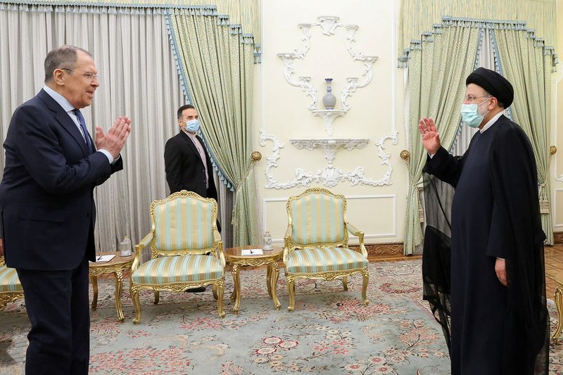 ロシア外相、イラン訪問　核合意やエネルギー協力など協議へ