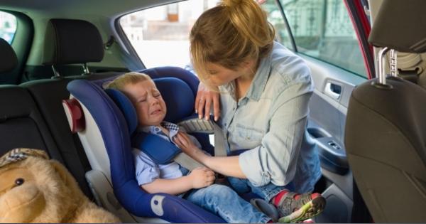 夏場にリスク高まる「車内熱中症」　子どもとのドライブで「リスクを感じた」と答えた場面は？