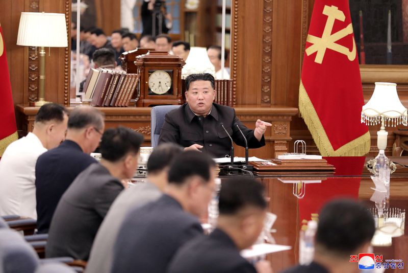北朝鮮、金正恩氏主宰の党会議　感染症・雨期対策にメディア言及