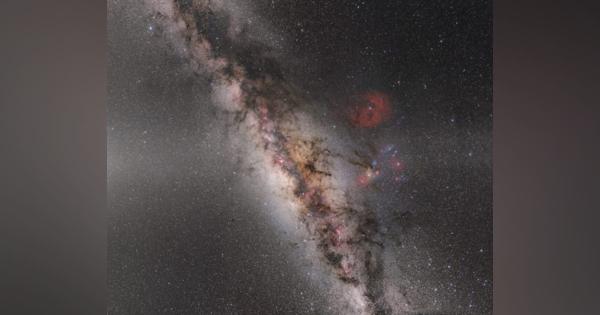 ハワイ＆チリで撮影された夜空をつなぎ合わせた美しい星空画像が公開された