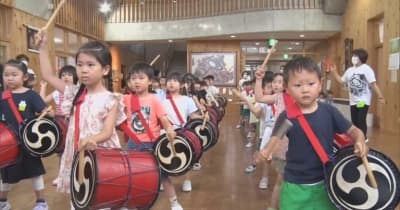 弘前ねぷたの運行へ　幼稚園児が太鼓の練習