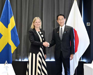 岸田首相、スウェーデン加盟支持　アンデション氏らと会談