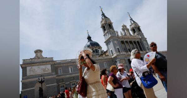 スペインの外国観光客、今夏はコロナ禍前の9割見込む＝当局