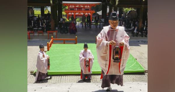石油業の発展祈る燃水祭、大津　天智天皇を祭る近江神宮