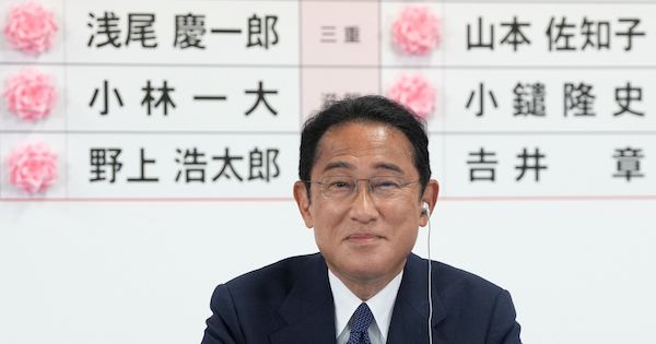 ｢日銀総裁後任はアベノミクス支持か｣｢補正は大型｣－参院選大勝で識者