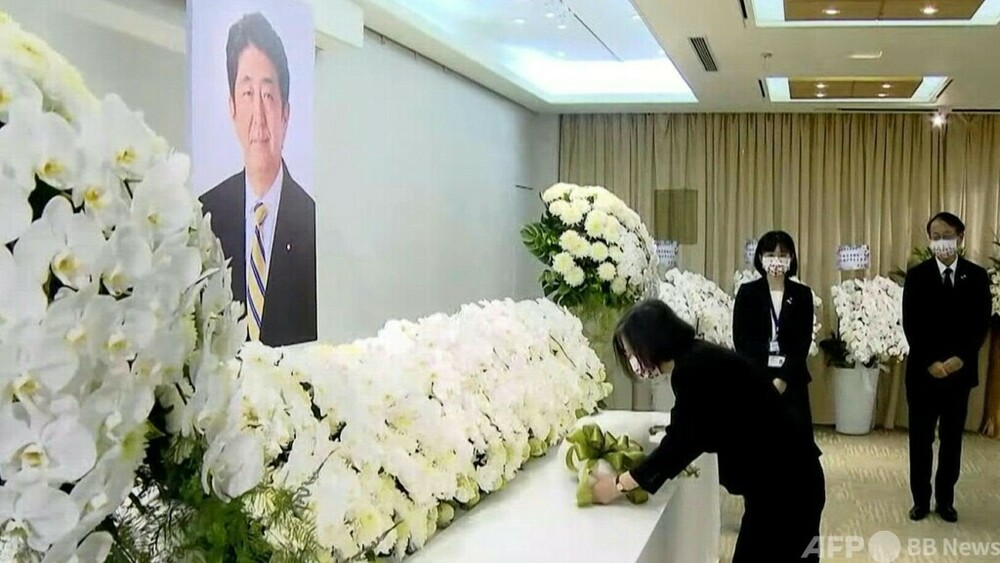 字幕：台湾でも安倍元首相追悼 蔡総統が弔意