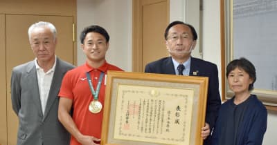 デフリンピック金の佐々木選手に青森県民栄誉賞