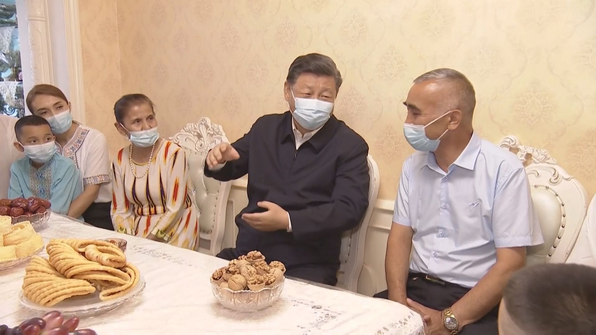 中国・習近平主席が新疆ウイグル自治区を8年ぶりに訪問