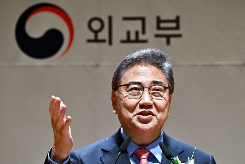 韓国外相が日本へ出発、尹大統領の関係改善の強い意向伝達へ