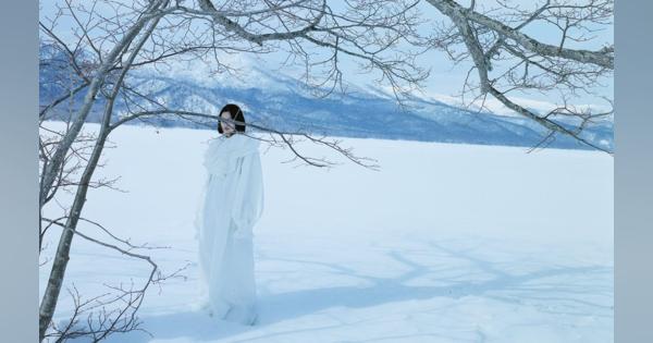 Snow Blue　架空のギャラリーを染める、無垢な雪化粧