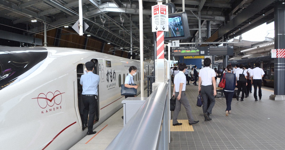 西九州新幹線で「リレー方式」乗り換え実験　同じホームで在来線に